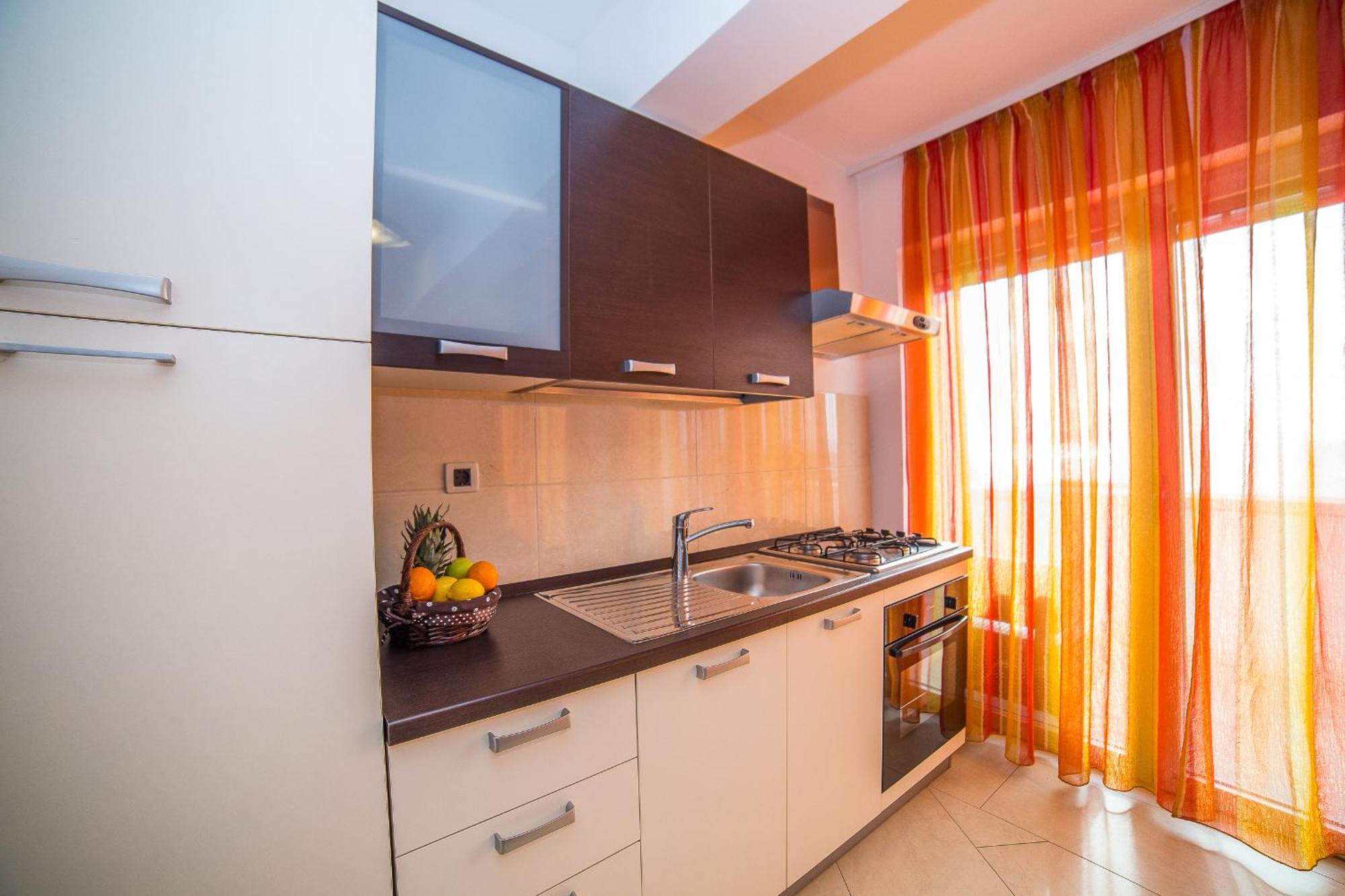 Apartments Milan Makarska Oda fotoğraf